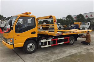 蚌山哪里有拖车服务