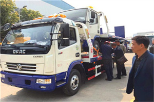 蚌山汽车道路救援拖车价格